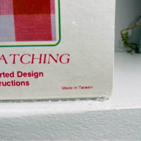 Christmas Chicken Scratch embroidery kit 1983 Santa Claus holiday VINTAGE Wang's - Picture 4 of 8